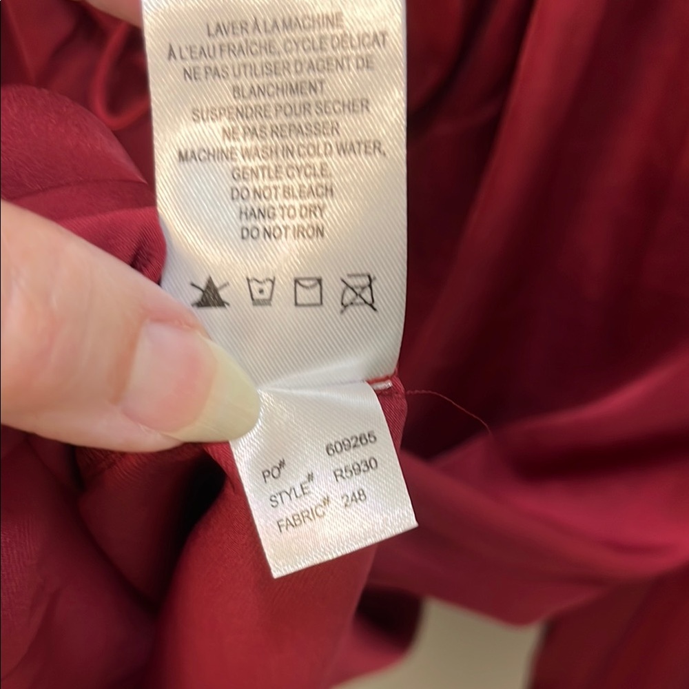 Renuar Elegant Maroon Red Long Sleeve Blouse with Mandarin Collar and cuffs NWOT - Picture 10 of 14